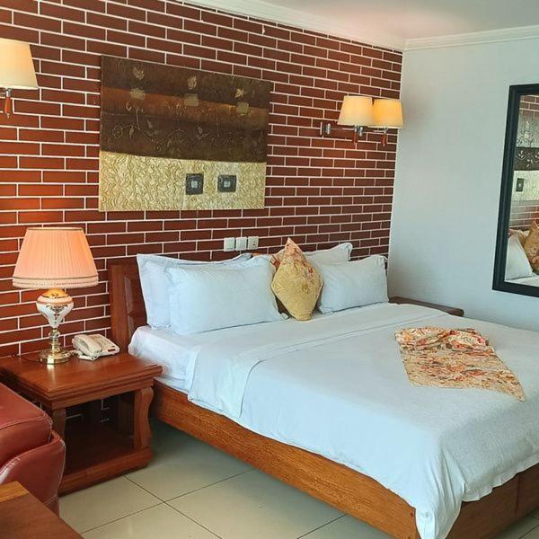Grand Hotel Aeroport, Дуала Екстер'єр фото